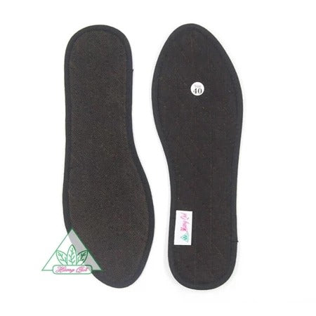 Cinnamon-scented insoles with effective odor control